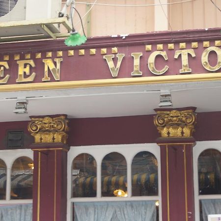 Queen Victoria Inn Pattaya Luaran gambar