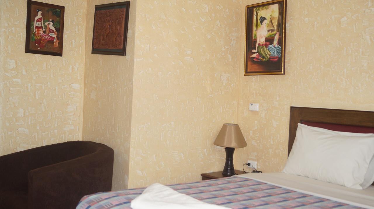 Queen Victoria Inn Pattaya Luaran gambar