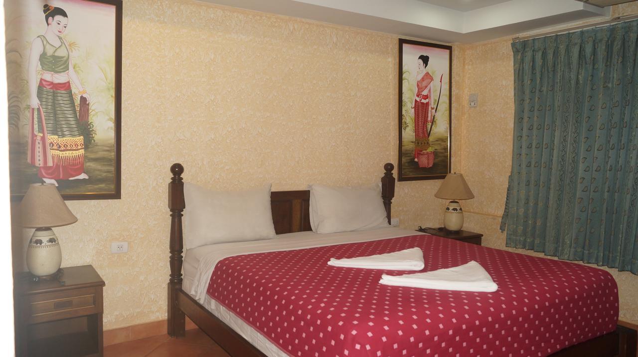 Queen Victoria Inn Pattaya Luaran gambar